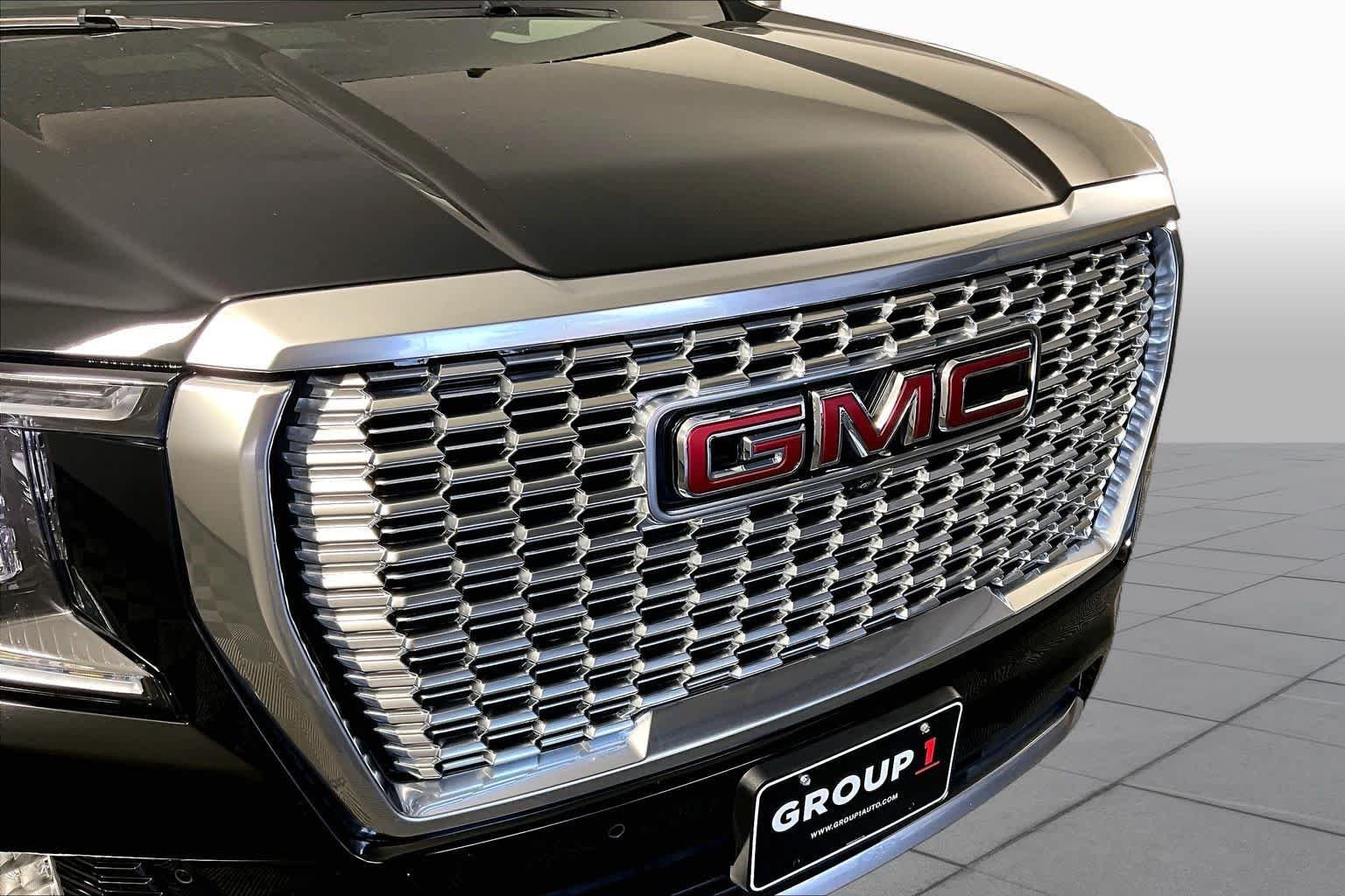 Used 2024 Onyx Black GMC Denali image 28