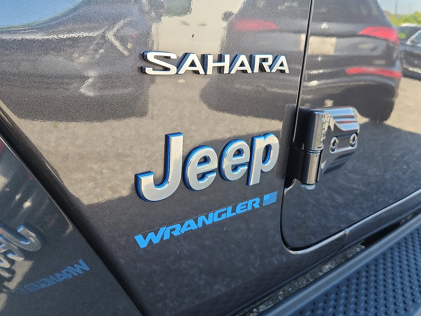 Used 2023 Gray Jeep Sahara 4xe image 29