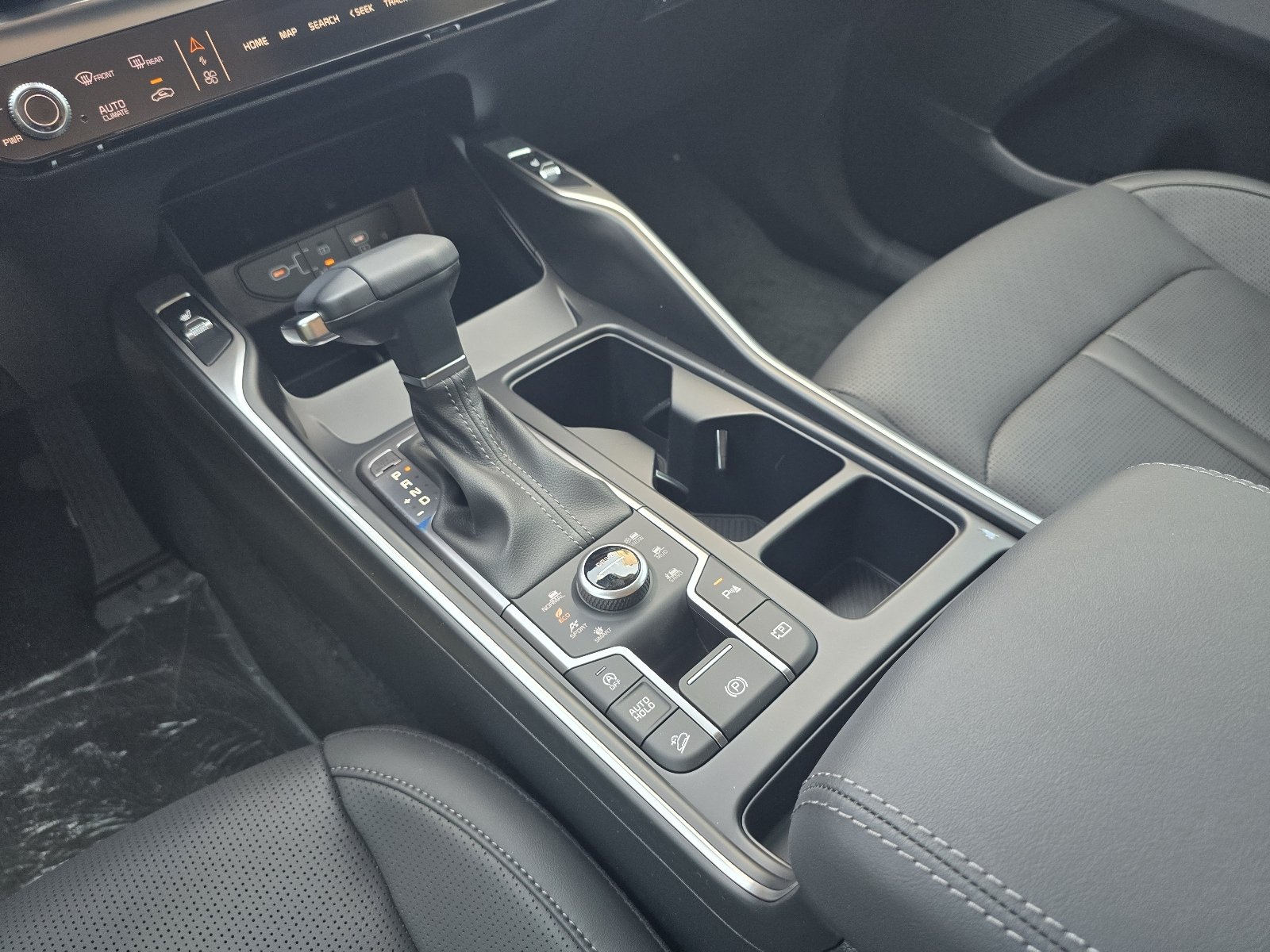 New 2026 Ebony Black Kia S image 9
