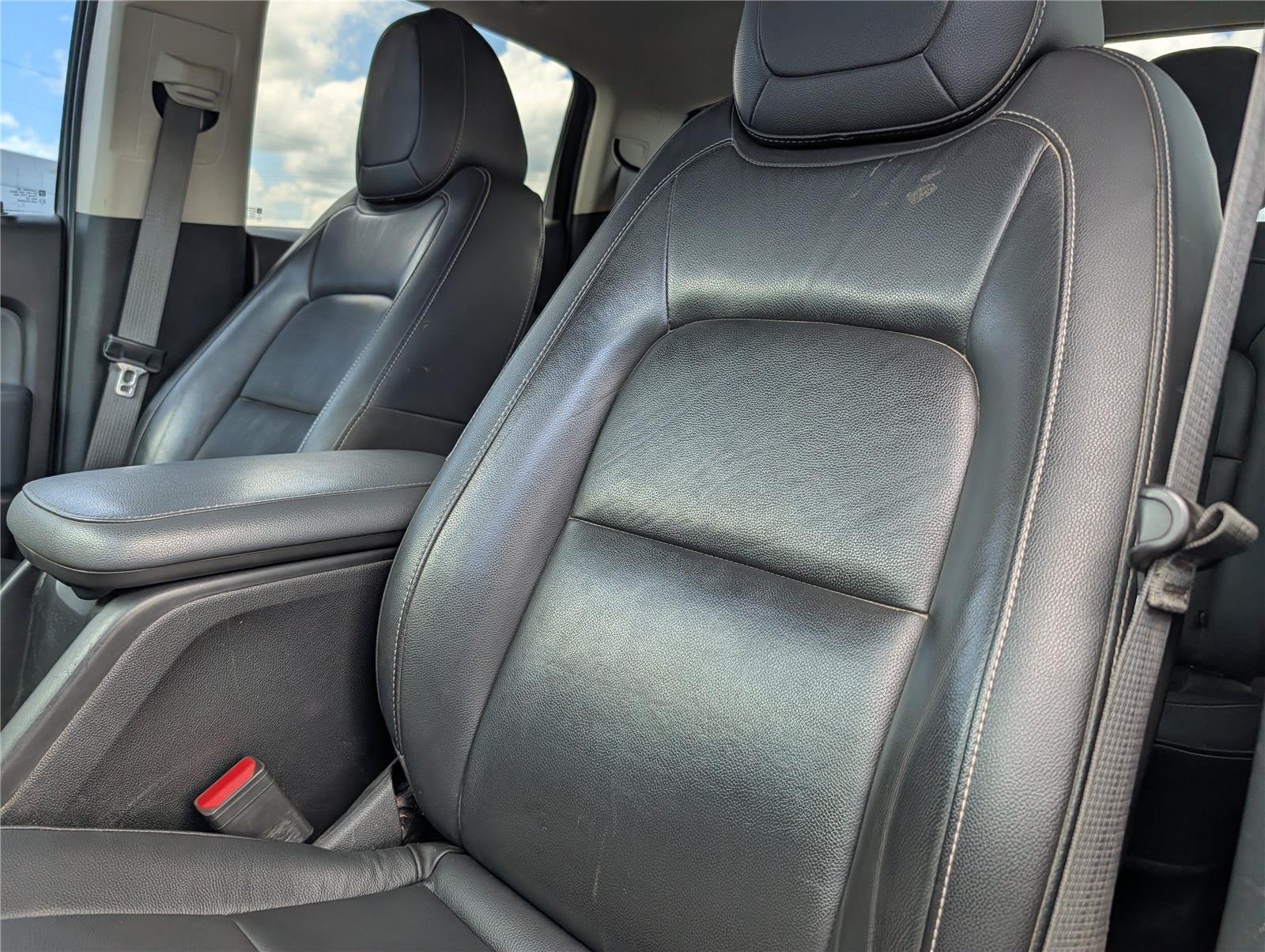 Used 2018 STERLING GRAY METALLIC Chevrolet 4WD Z71 image 14