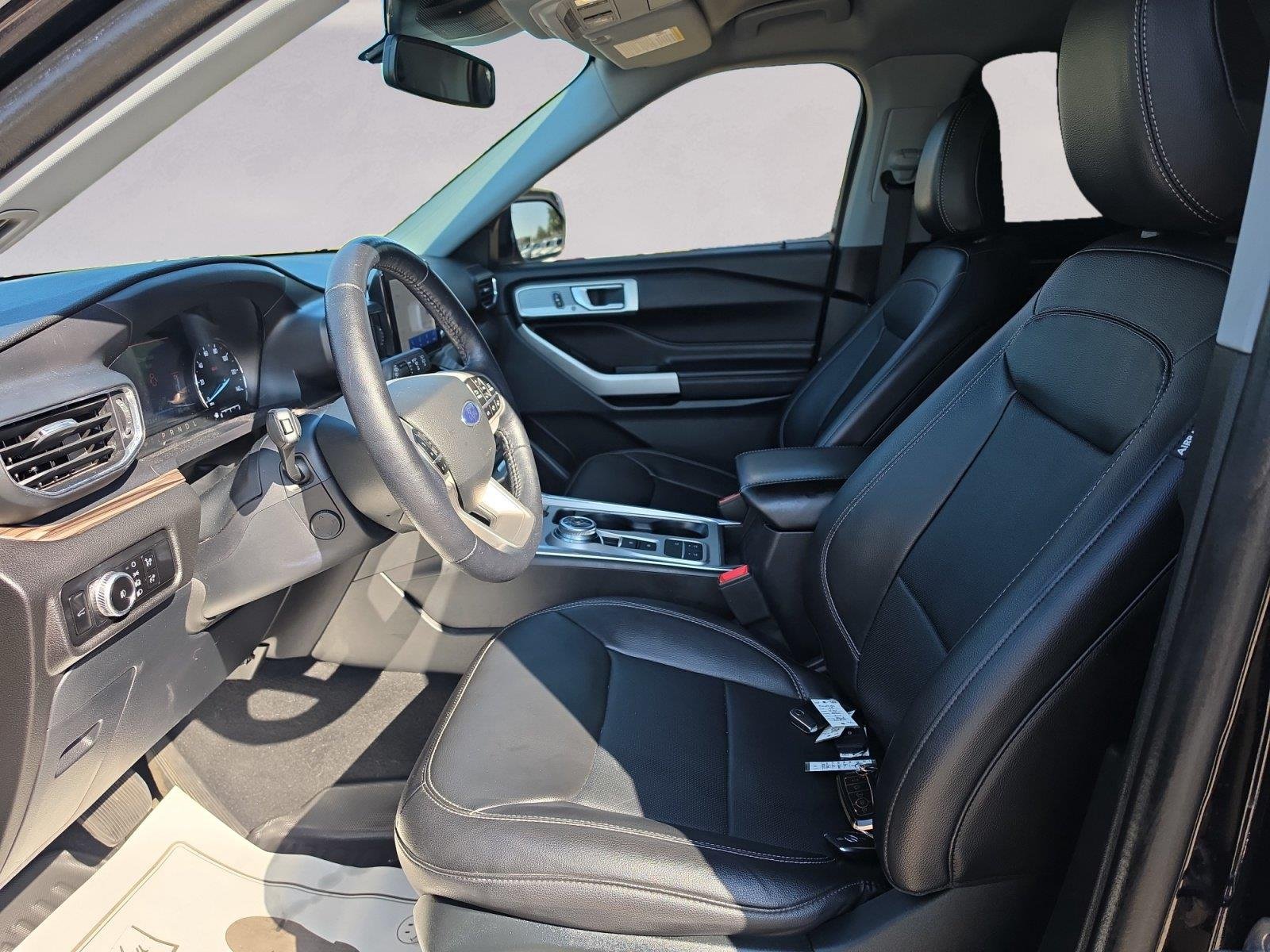 2023 Ford Explorer Limited - Photo 9