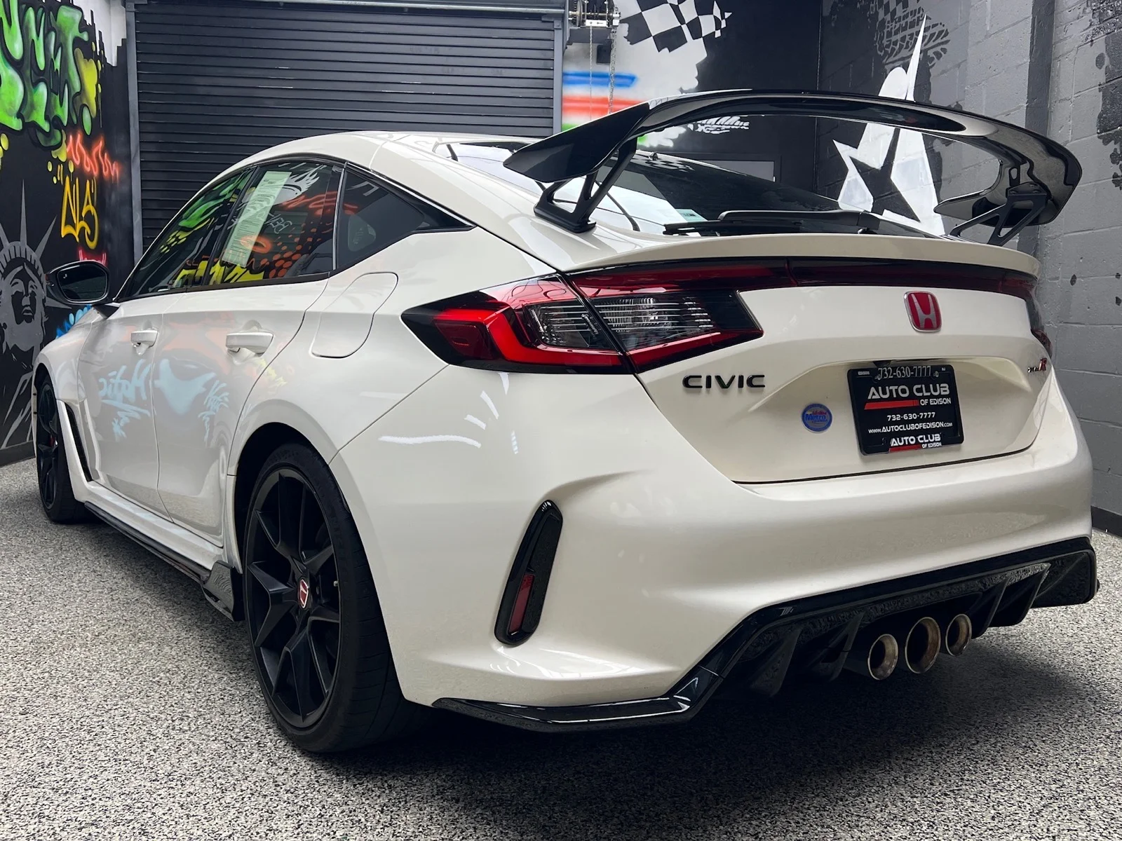 Used 2024 Championship White (wh) Honda Type R image 4