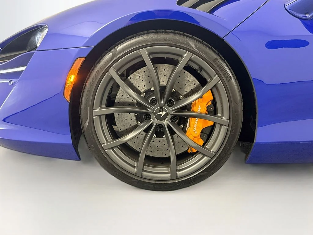 Used 2023 Blue McLaren  image 32