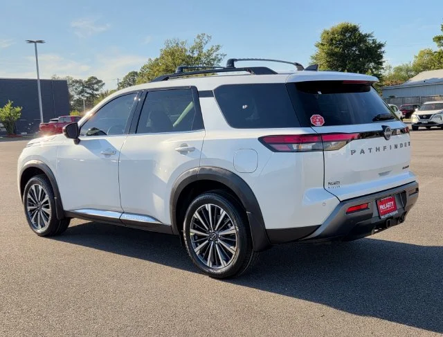 New 2026 Everest White Pearl TriCoat Nissan Platinum image 3