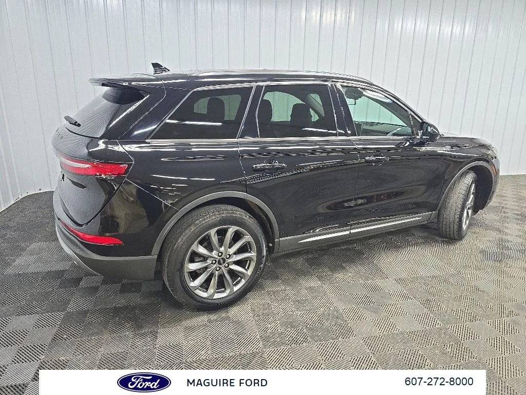 Used 2021 Black Lincoln Standard image 3