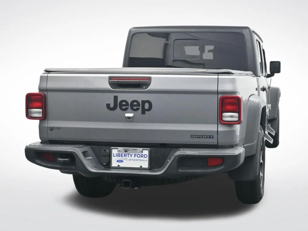 Used 2020 Billet Silver Metallic Clearcoat Jeep Sport image 7