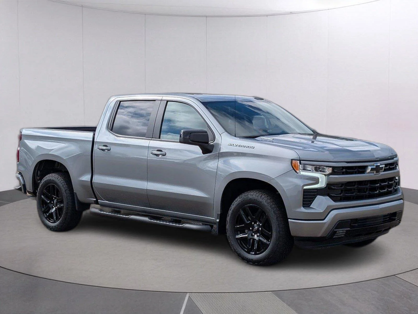 Used 2026 Sterling Gray Metallic Chevrolet RST image 7