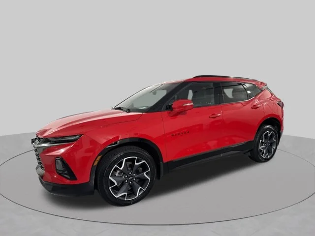 Used 2021 Red Chevrolet RS image 4