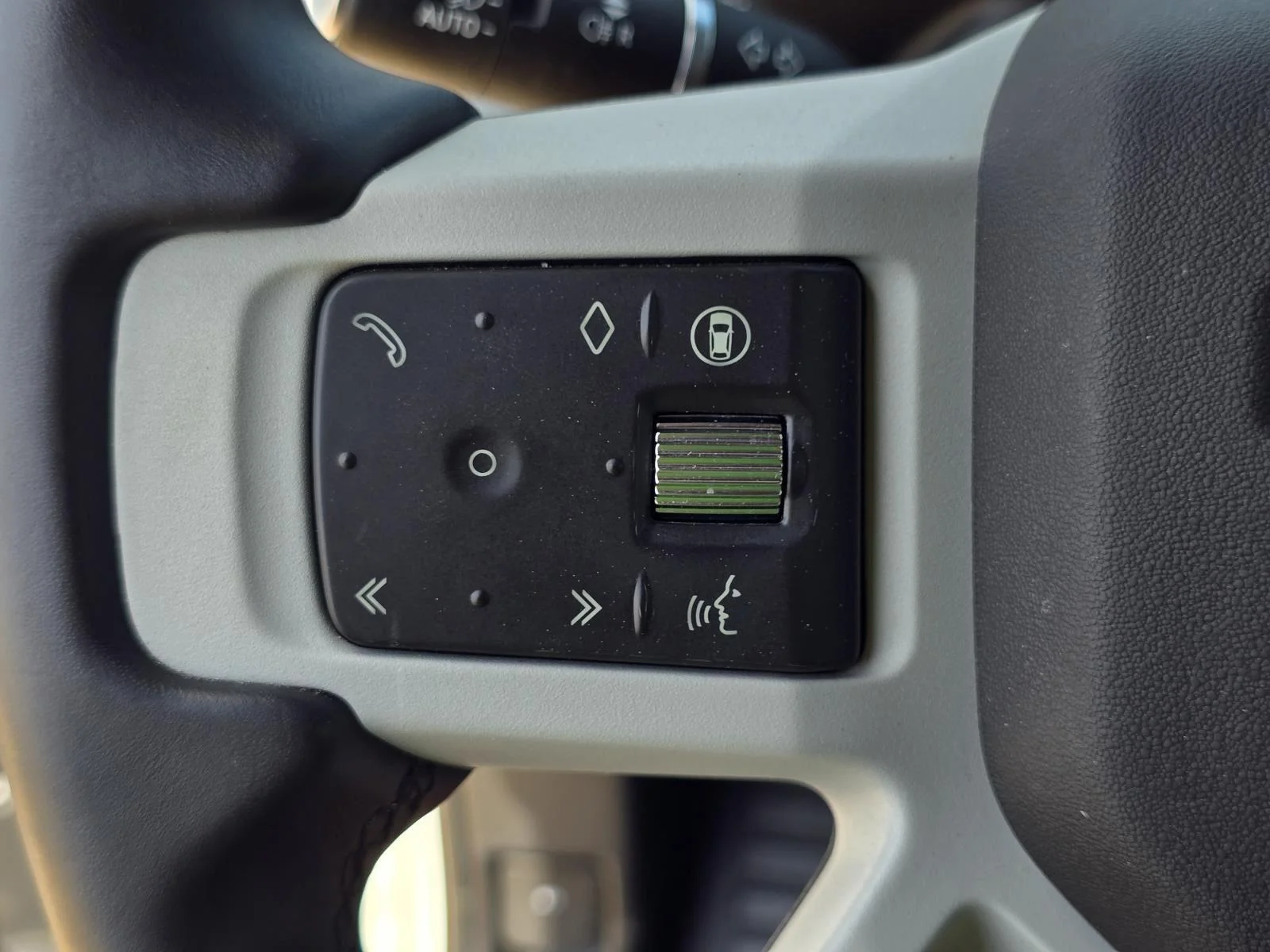 Certified Used 2024 Fuji White Land Rover SE image 37