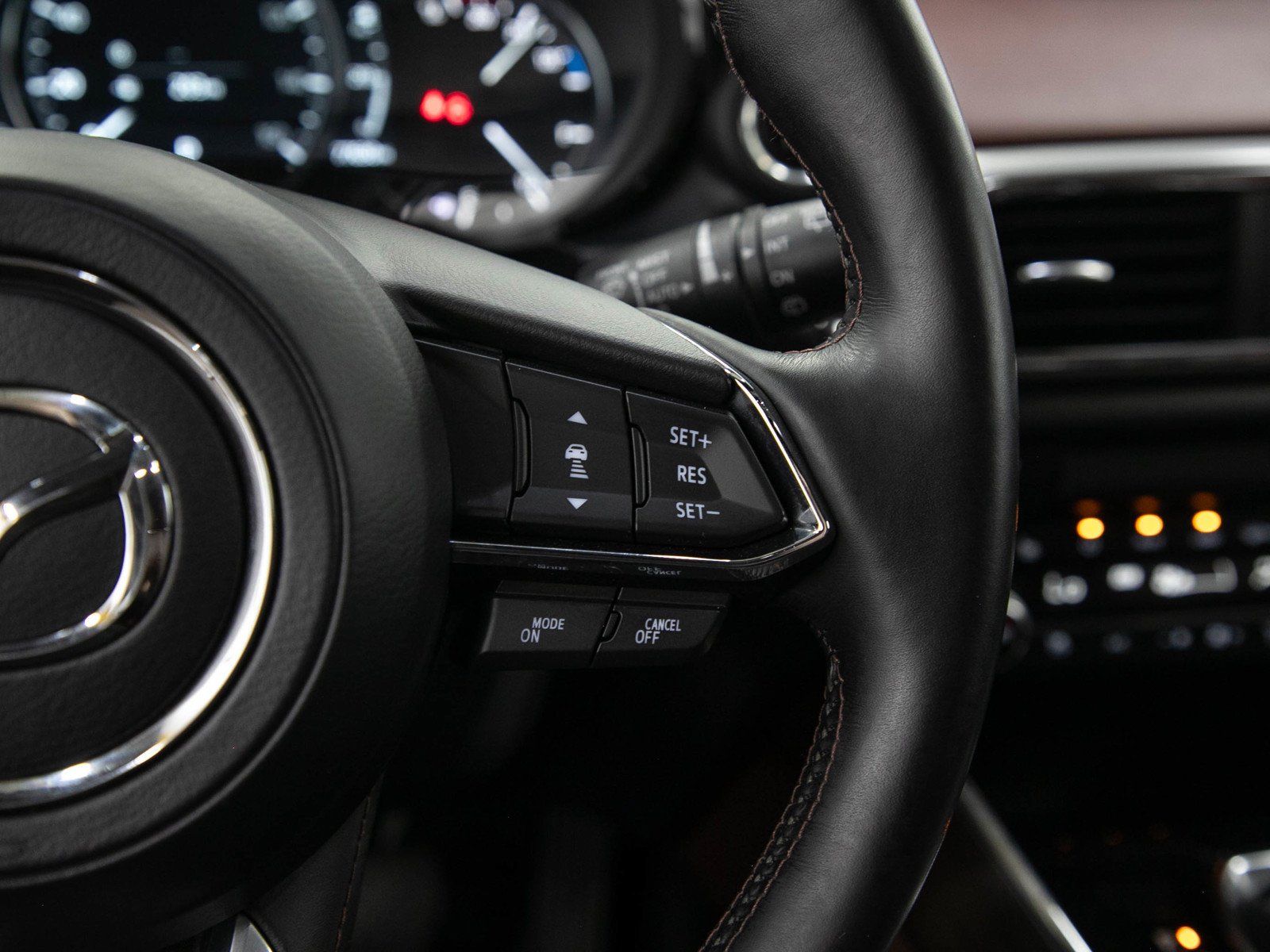 Used 2019 Machine Gray Metallic Mazda Signature image 30