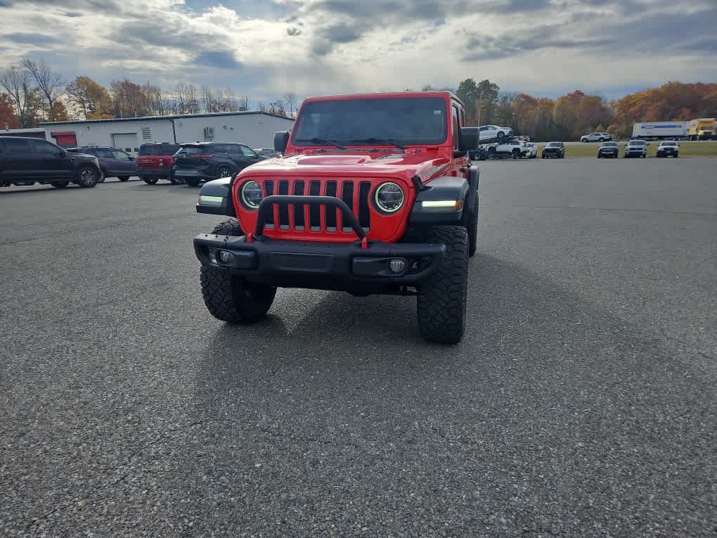 Used 2018  Jeep Rubicon image 2