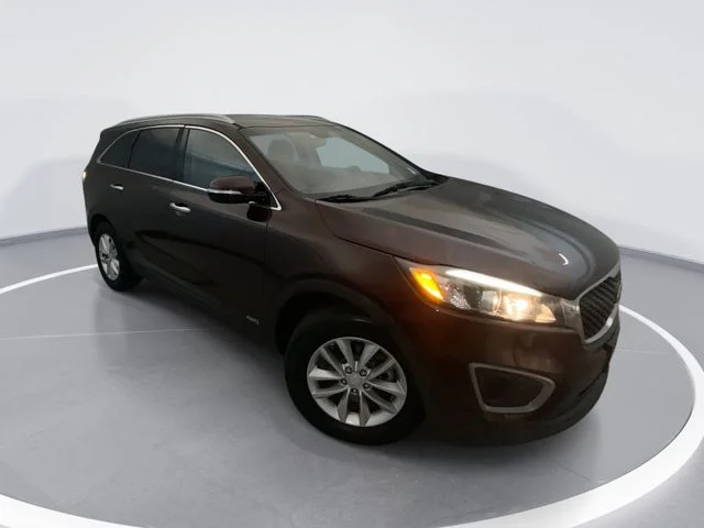 Used 2016 Purple Kia LX image 1