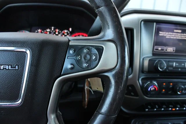 Used 2015 Blue GMC Denali image 13