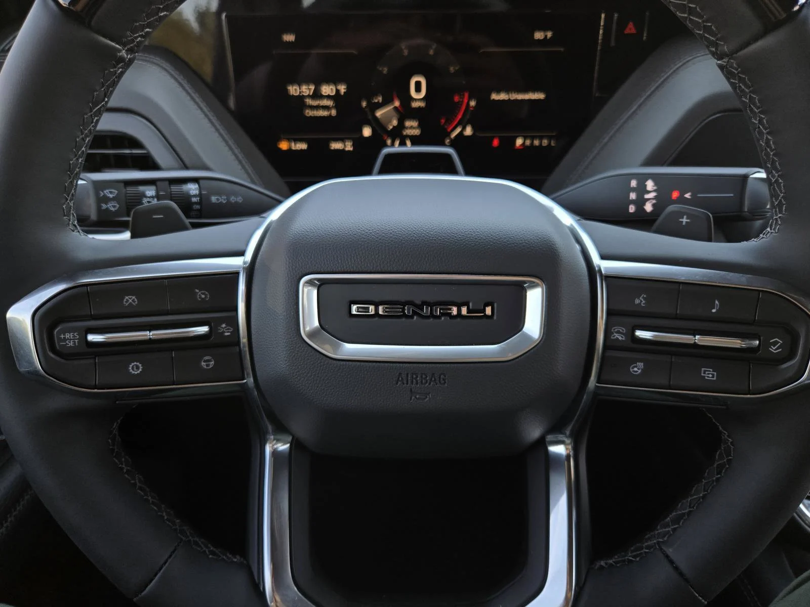 2026 GMC Yukon XL Denali - Photo 10