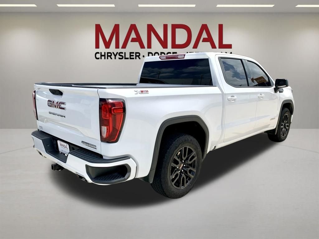 Used 2024 White GMC Elevation image 6