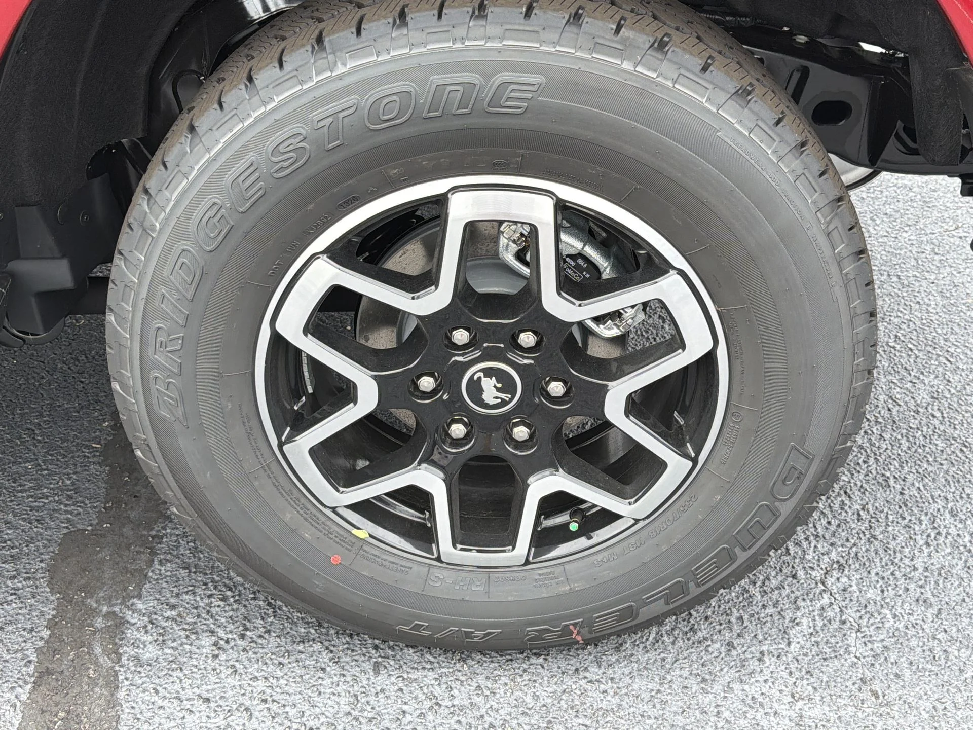 New 2026 Ruby Red Metallic Tinted Clearcoat Ford Outer Banks® image 28