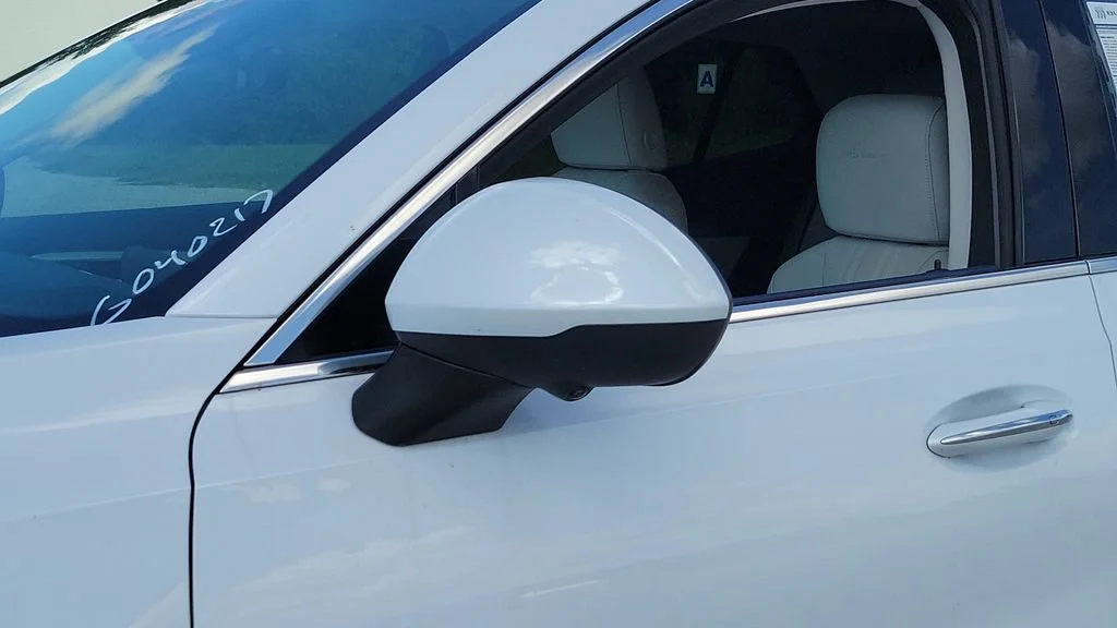 New 2026 Iridescent White Tricoat Buick Avenir image 12