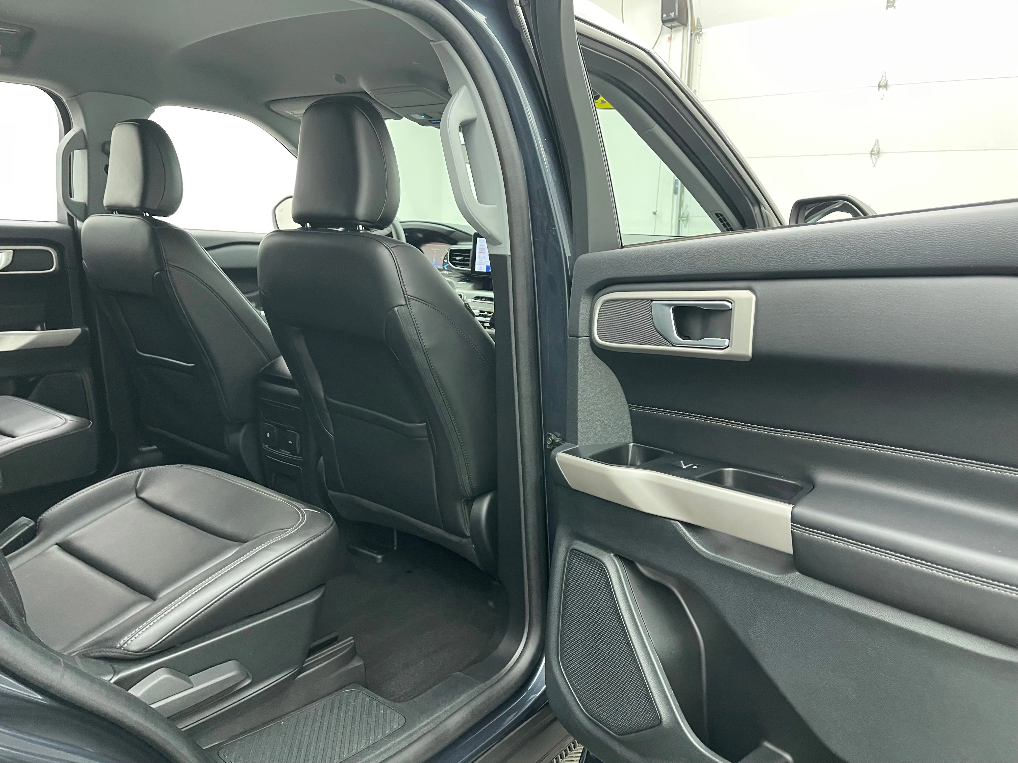 Used 2023 Stone Blue Metallic Ford XLT image 32