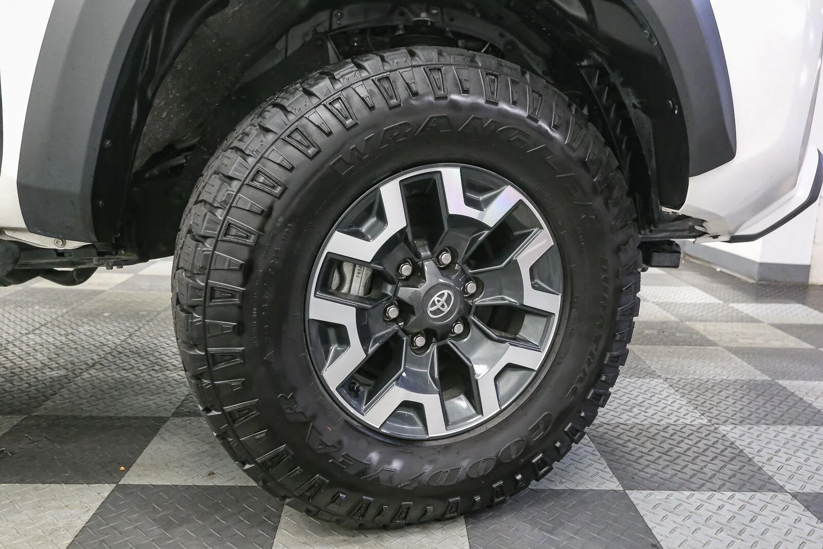 Used 2023 Ice Cap Toyota TRD Off-Road image 15