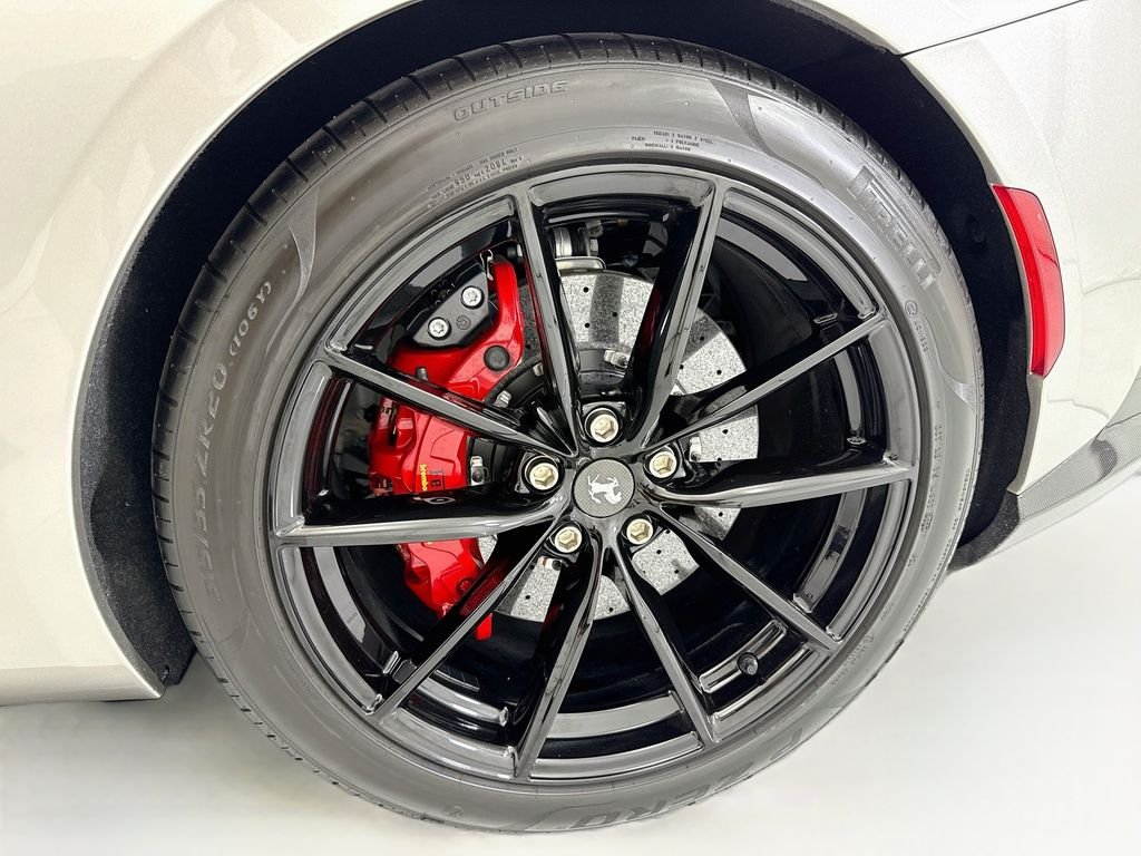 Used 2022  Ferrari Base image 35
