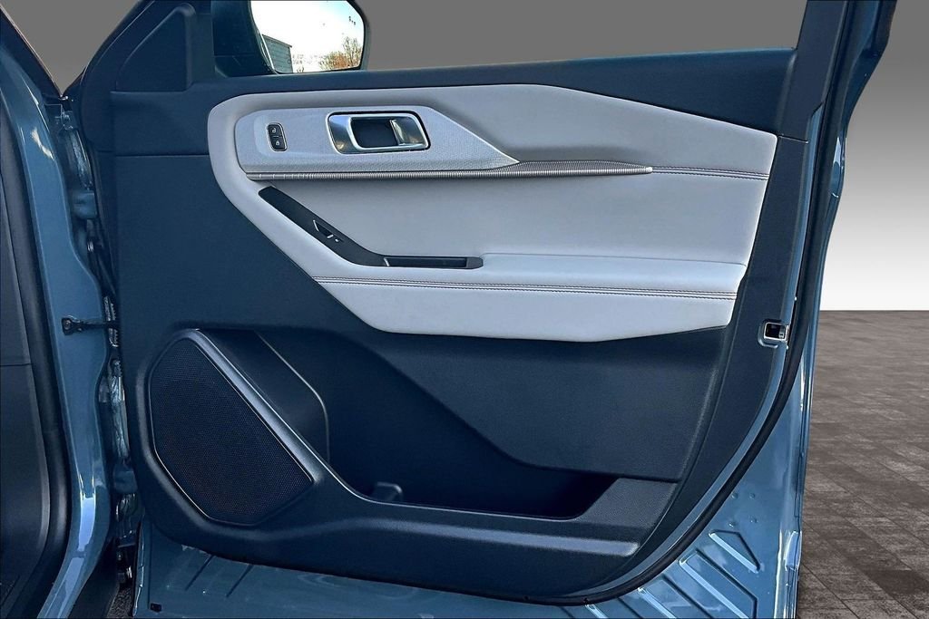 2026 Ford Explorer Active - Photo 29