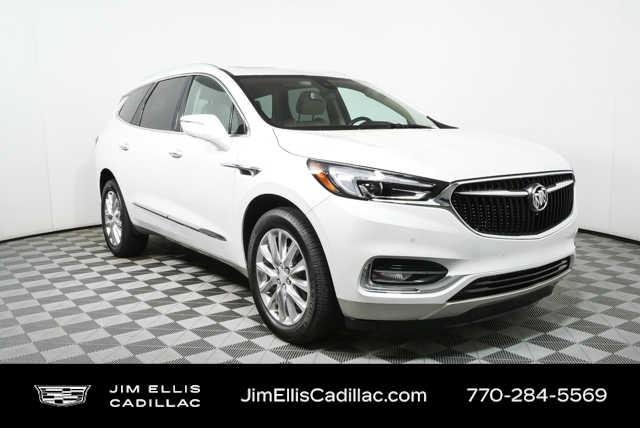 Used 2018 Includes Satin Nickel lower exterior accent color. Buick Premium image 1