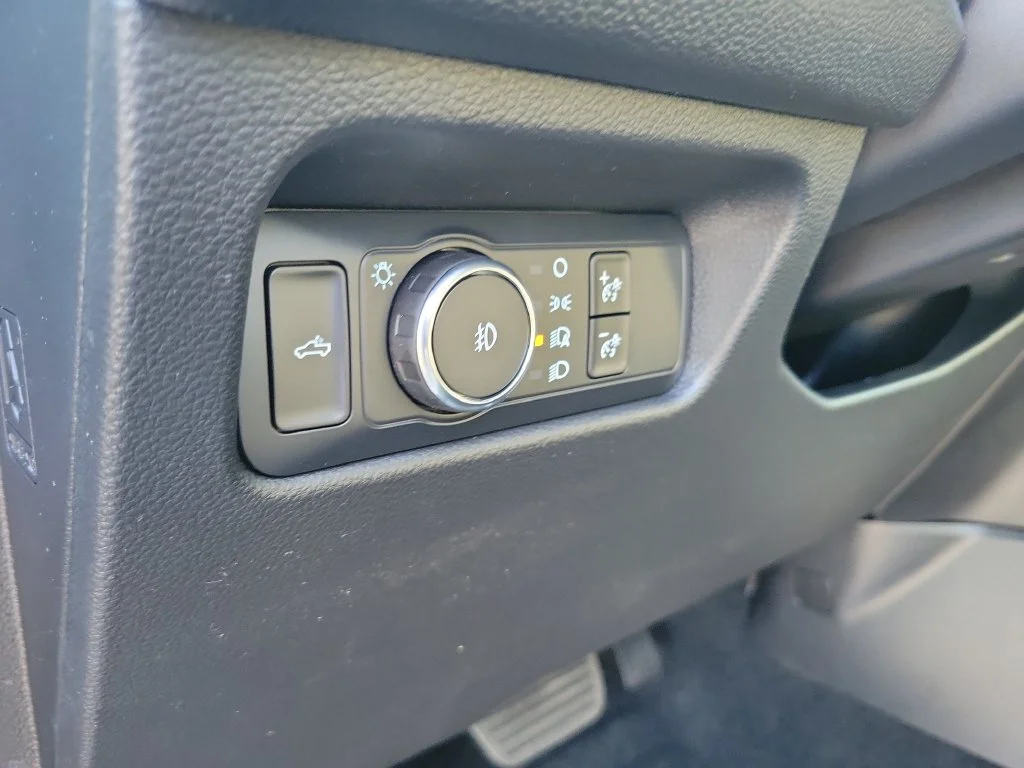 New 2026 Avalanche Ford XLT image 7