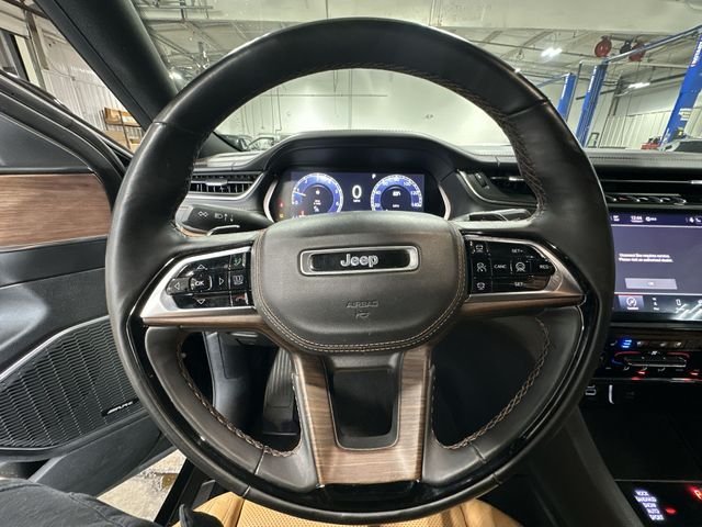 Used 2021 Black Jeep Summit image 15