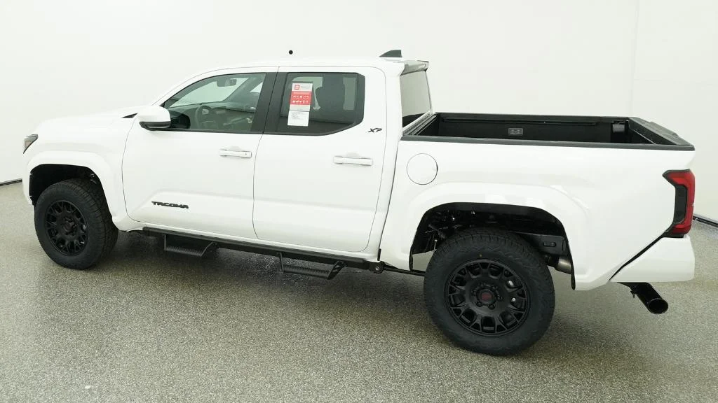 New 2026 Ice Cap Toyota SR5 image 17