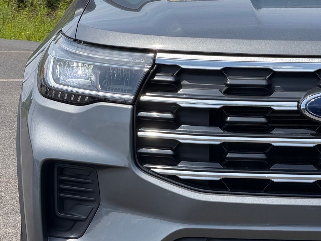 New 2026 Carbonized Gray Metallic Ford Active image 2