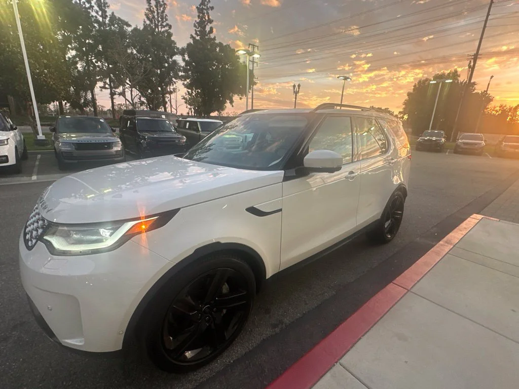2023 Land Rover Discovery