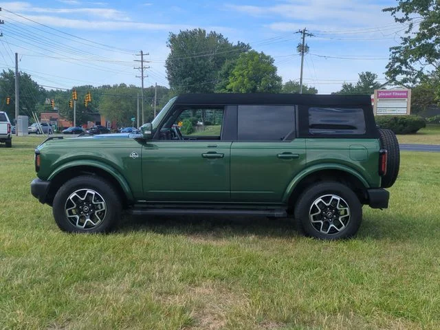 Used 2023 Green Ford Outer Banks image 10