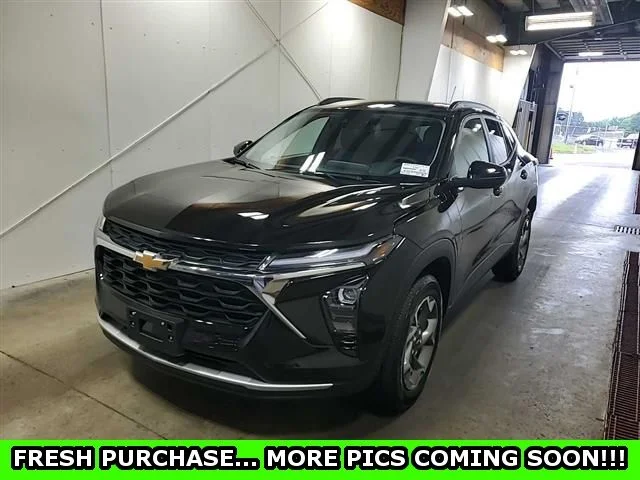 2025 Chevrolet Trax LT's photo