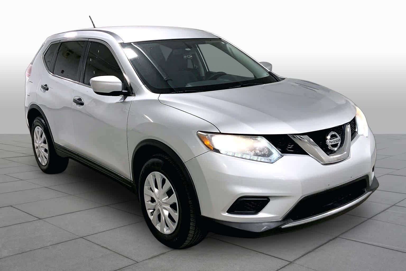 Used 2016 Nissan Rogue S with VIN KNMAT2MT1GP638934 for sale in Kansas City