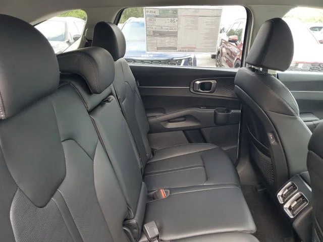 New 2026 Ivory Silver Kia S image 29