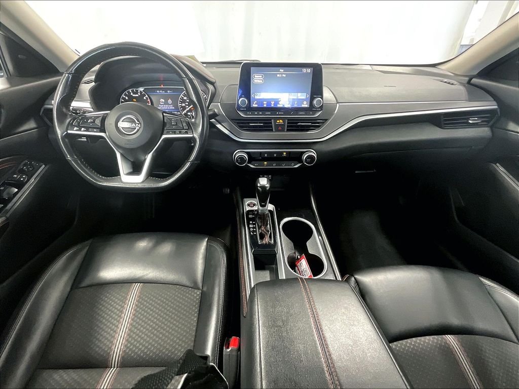 Used 2023 Silver Nissan 2.5 SR image 21
