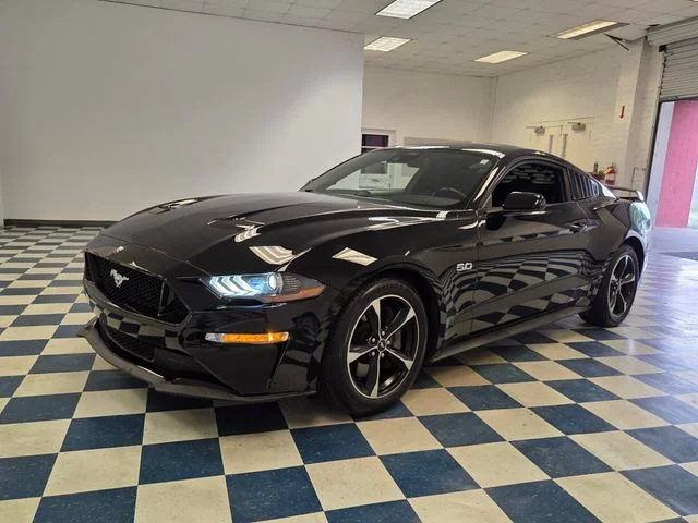 Used 2022 Black Ford GT image 3