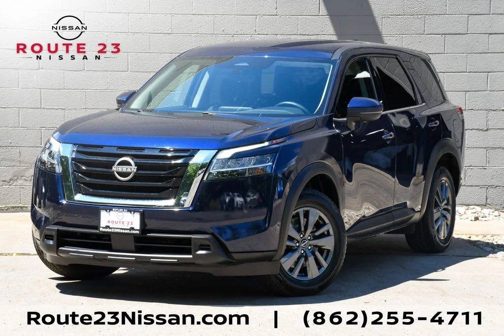 2022 Nissan Pathfinder S 4WD's photo