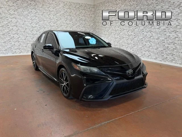 Used 2022 Black Toyota SE image 1