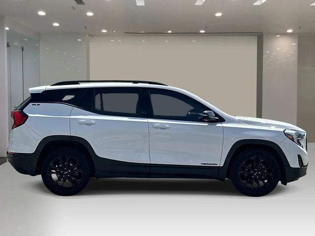 Used 2021 White GMC SLE image 5