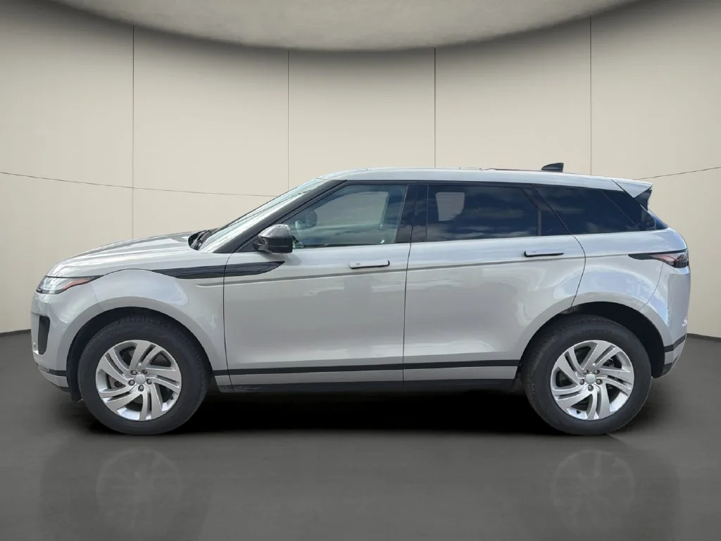 Used 2024 Silver Land Rover S image 4