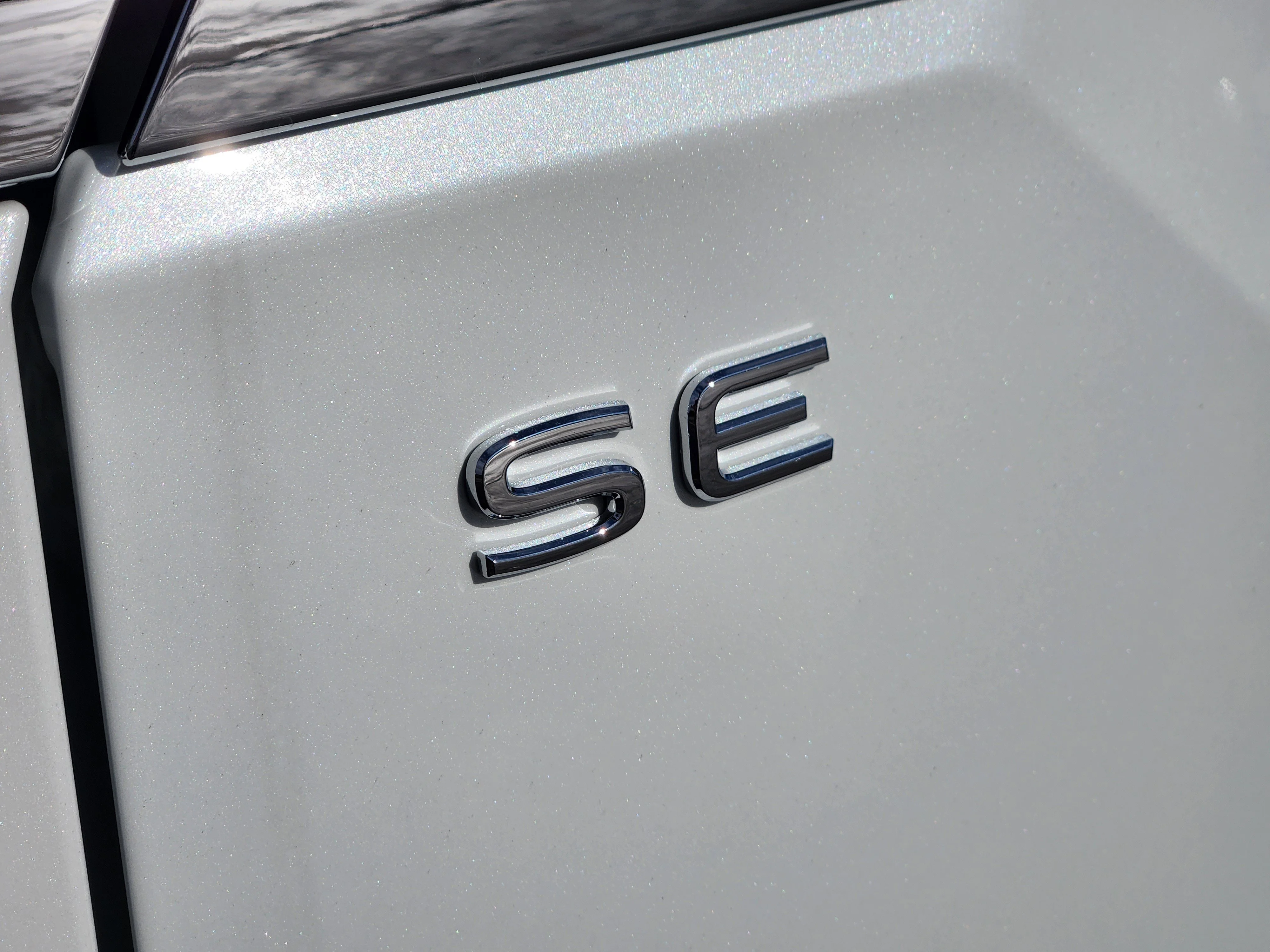 New 2026 White Volkswagen 2.0T SE image 8