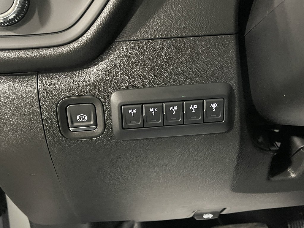 2026 GMC Sierra 3500 Chassis Cab Pro - Photo 28