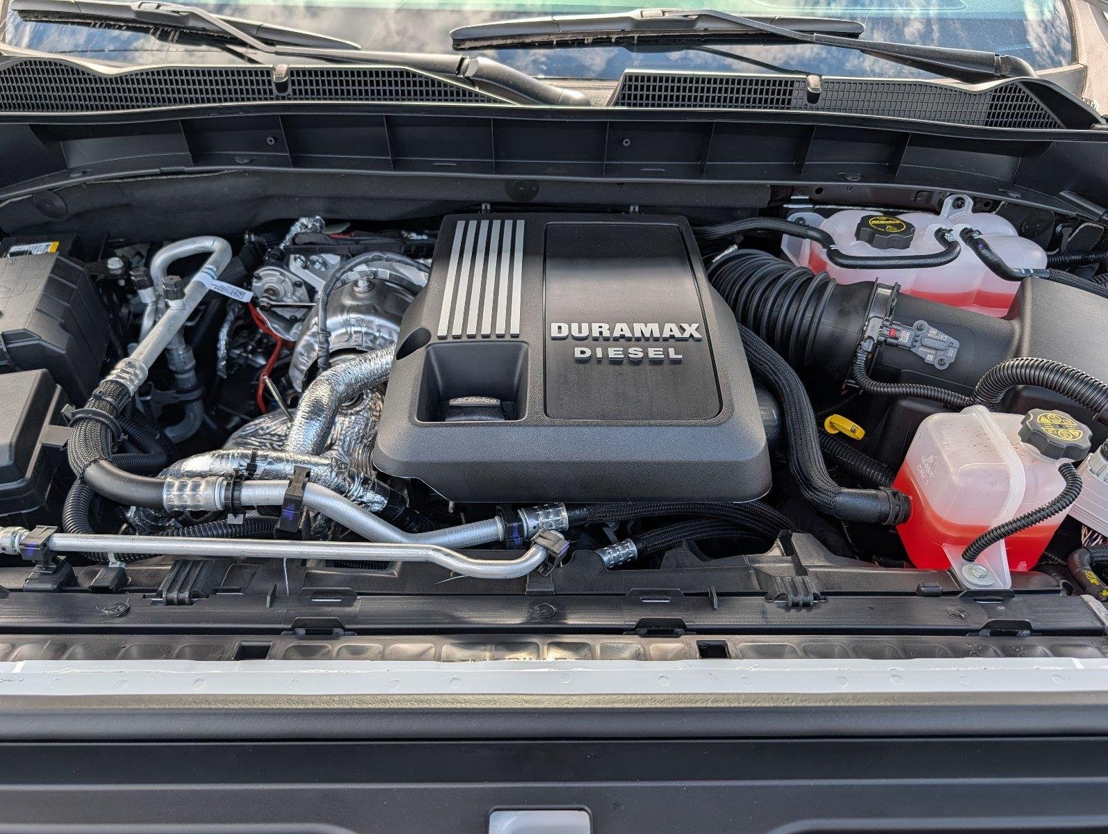 New 2026 Summit White GMC SLT image 39