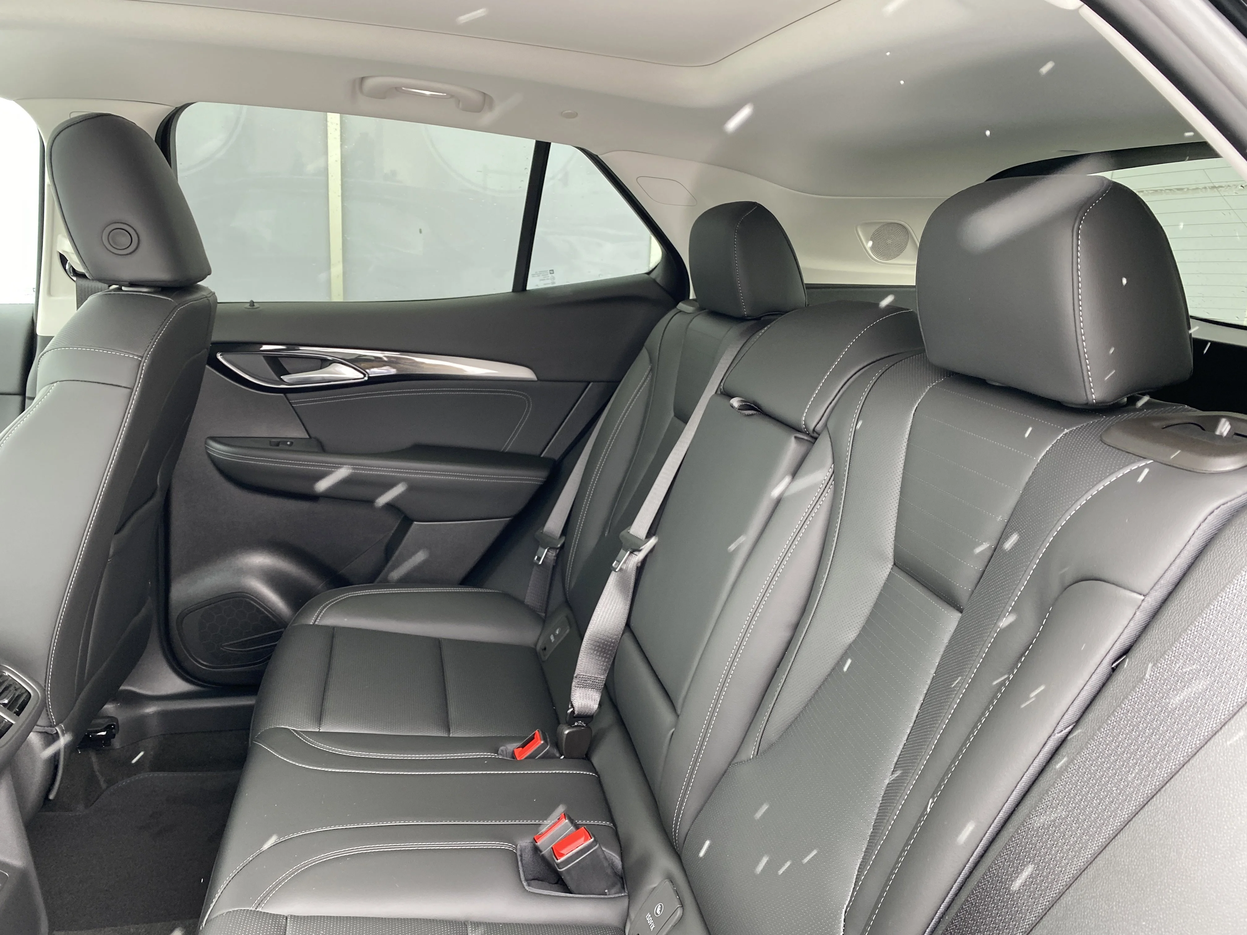 New 2026 EBONY TWILIGHT METALLIC Buick Preferred image 28