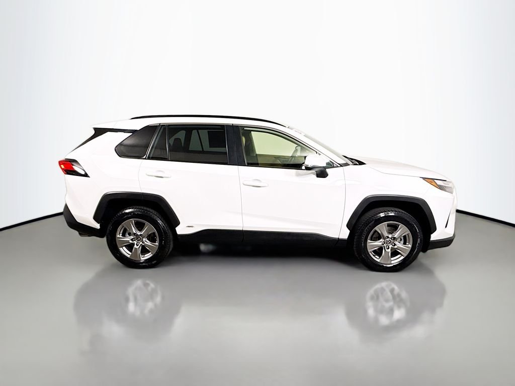 Used 2023 Ice Cap Toyota Hybrid XLE image 8