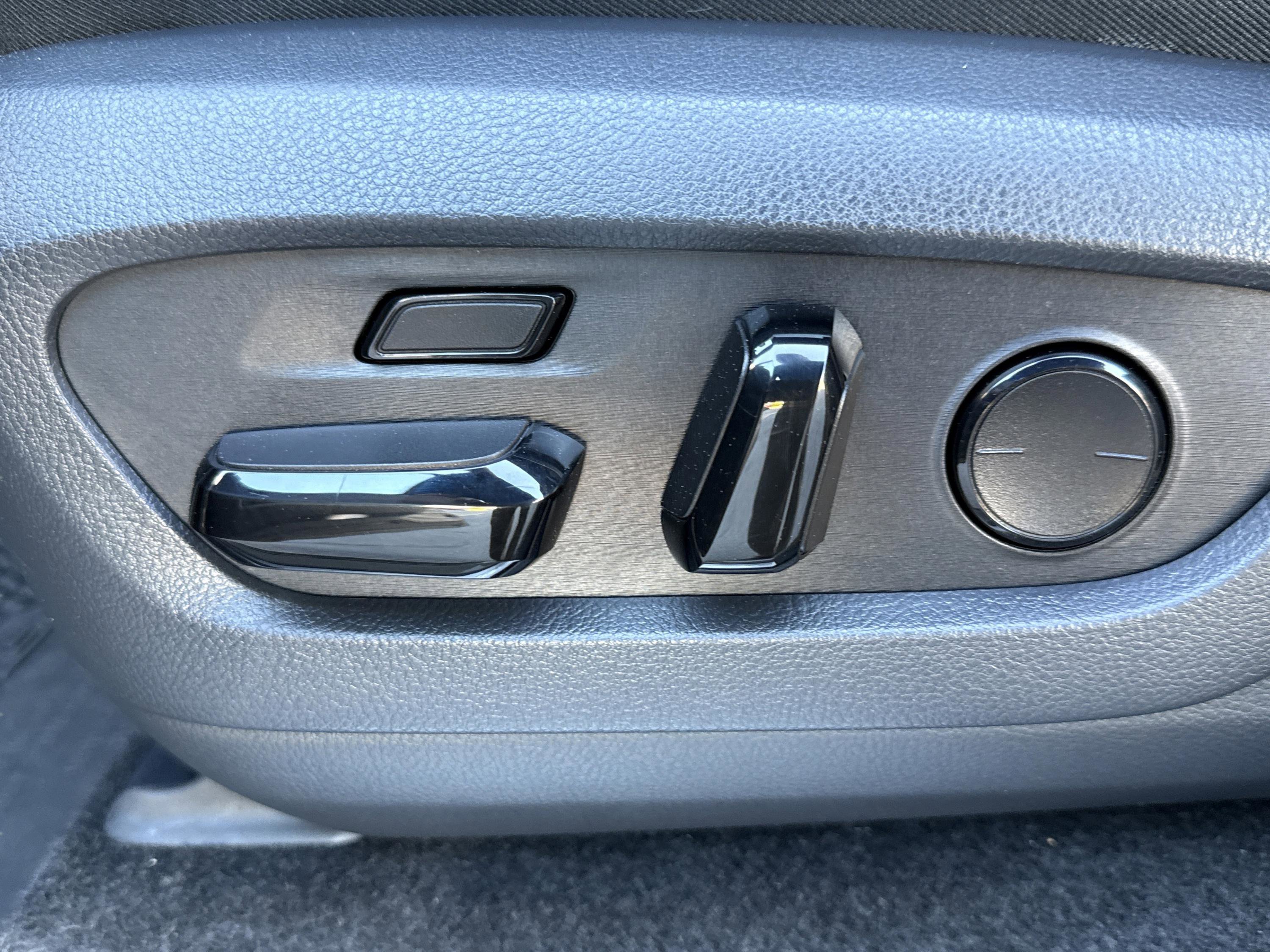 Used 2024 Earth/Black Lexus GX 550 Overtrail image 33