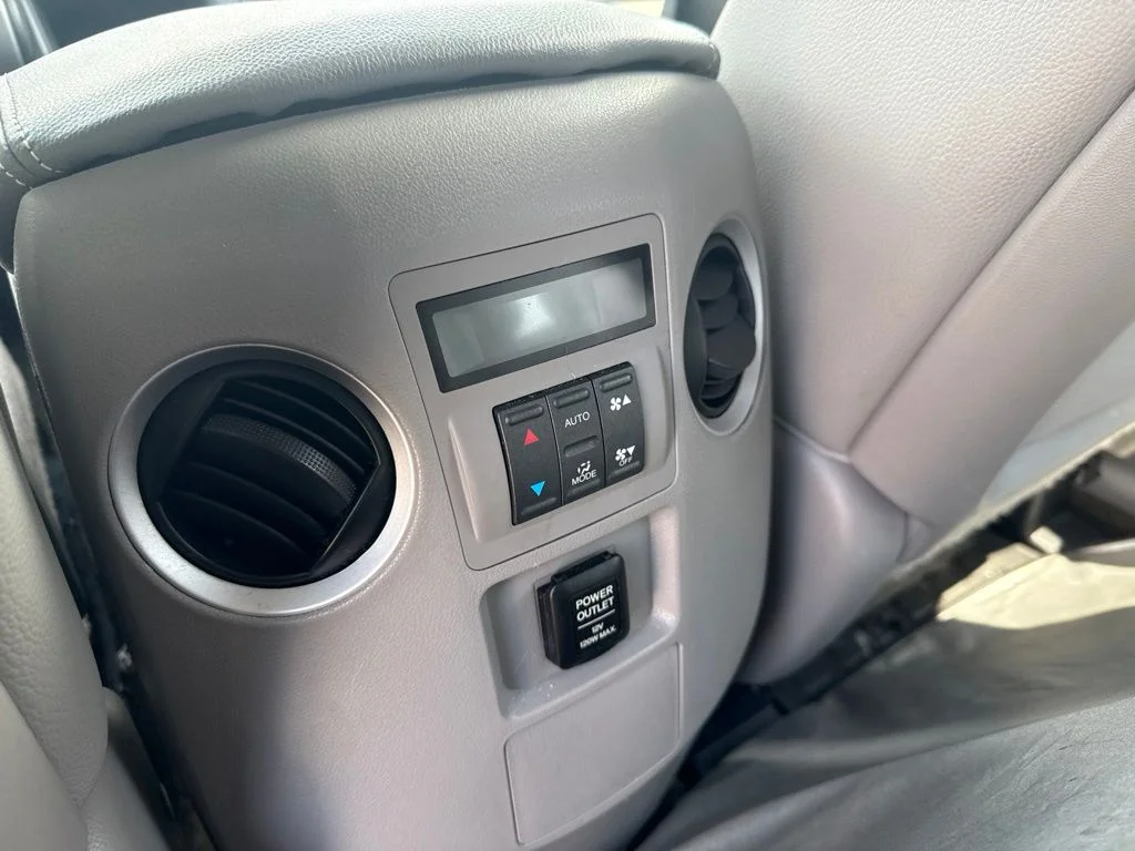 Used 2014  Honda EX-L image 10