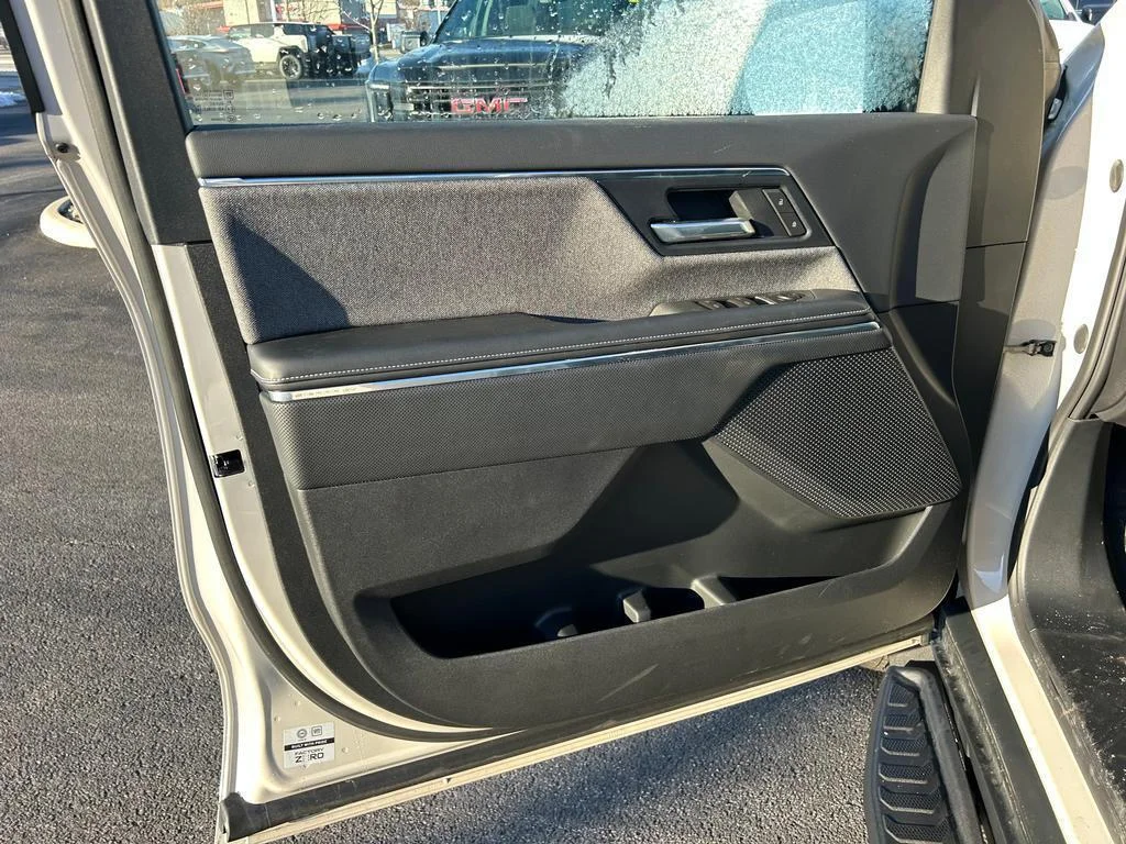 New 2026 G42/White GMC Standard Range Elevation image 5
