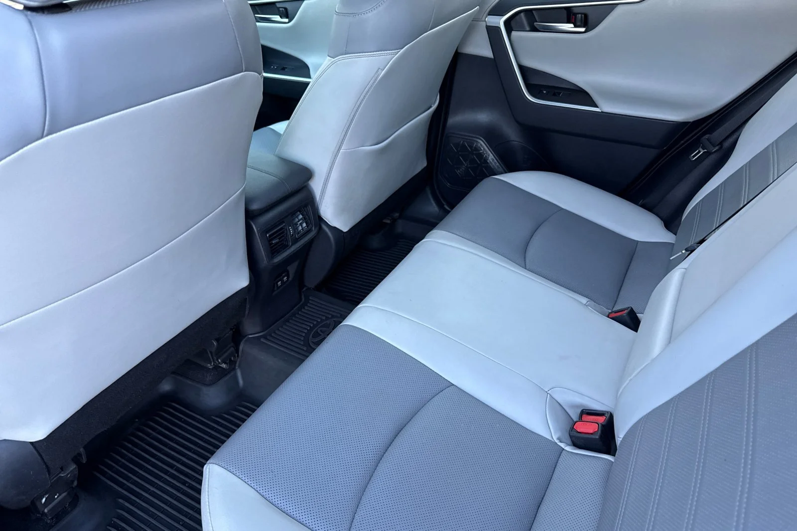 Used 2020 White Toyota Limited image 12